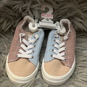 Roxy Pastel Sneakers with White Laces size 12 NWOT